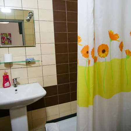 ホテル Serenity ティラナ