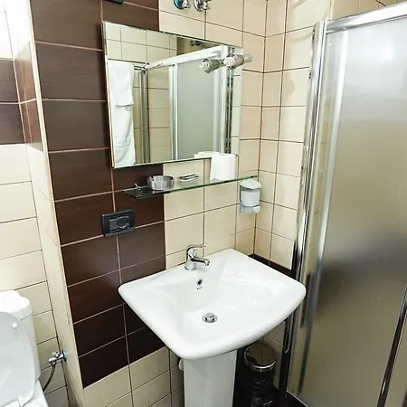 Serenity Hotel 3*