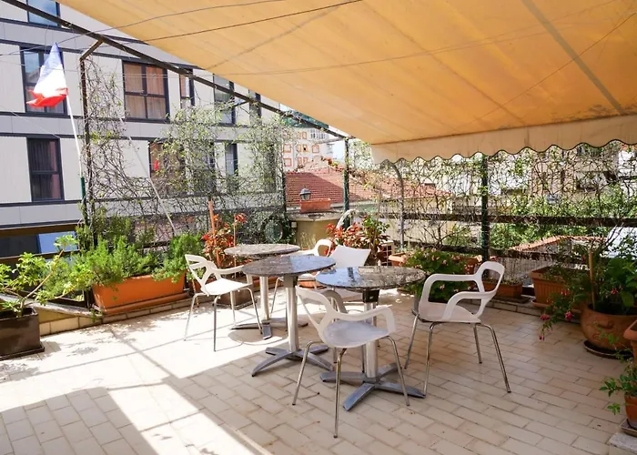 Serenity Hotel 3*