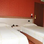 Serenity 3* Tirana