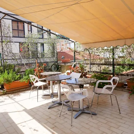 Serenity Szálloda 3*