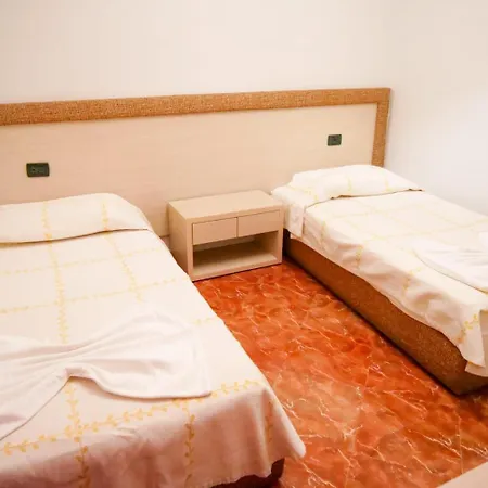 Serenity Szálloda 3*