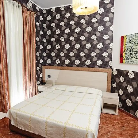 Отель Serenity Тирана